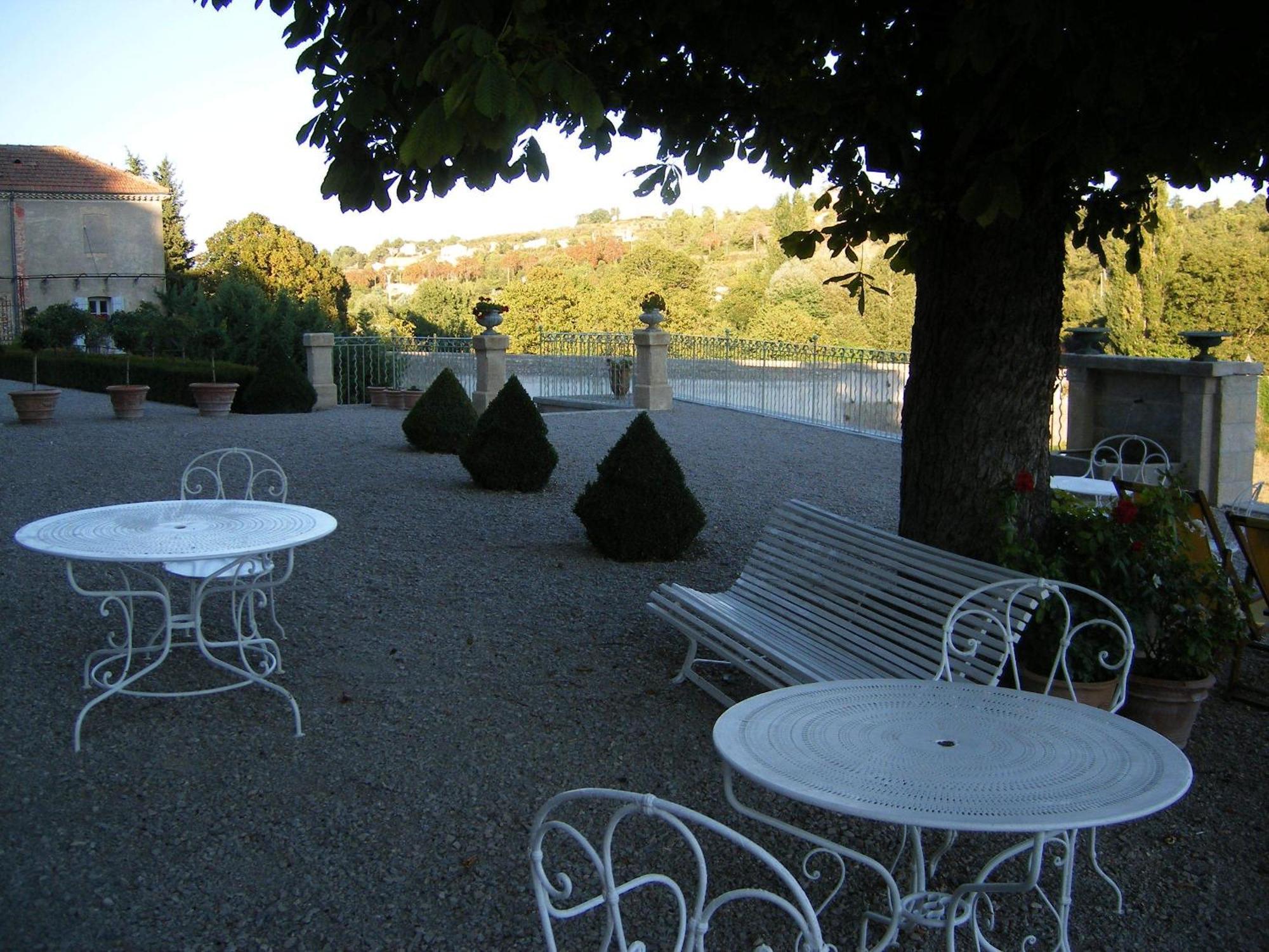 Chateau Du Grand Jardin Valensole Exteriör bild