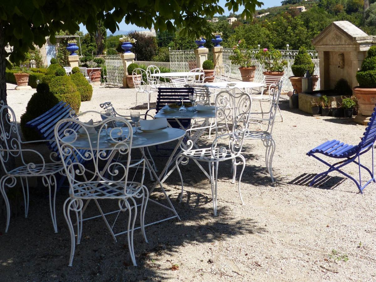 Chateau Du Grand Jardin Valensole Exteriör bild